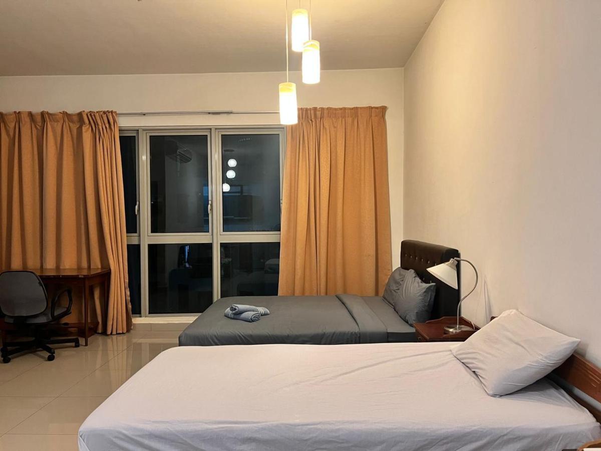 Regalia Modern Studio Kuala Lumpur Luaran gambar